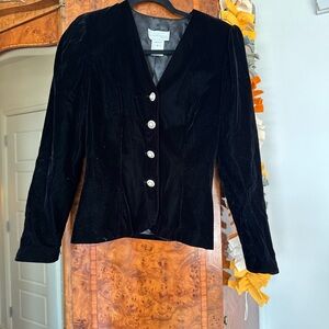 Scott McClintock Black Velvet Blazer with Pearl Buttons